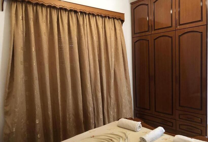 شقة غرفة واحدة, Arsen Apartments