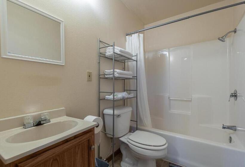 חדר משפחתי, Harney Camp Cabins