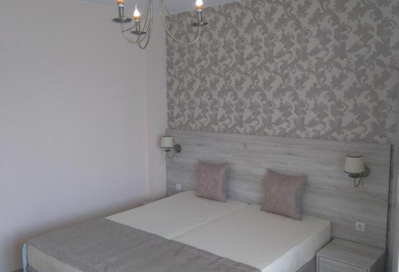 اتاق استاندارد با بالکن, Guest House Adriya