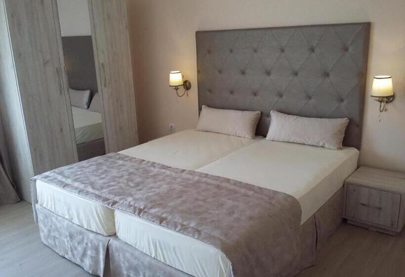 آپارتمان 1 خوابه با بالکن, Guest House Adriya
