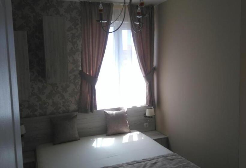 اتاق استاندارد با بالکن, Guest House Adriya