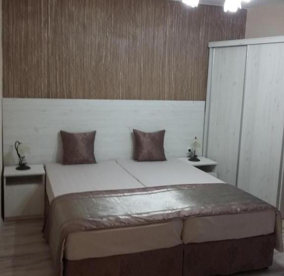 اتاق استاندارد با بالکن, Guest House Adriya