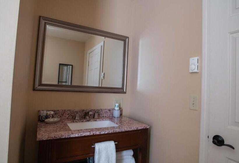 스탠다드 룸 킹사이즈 침대, Swift River Suites