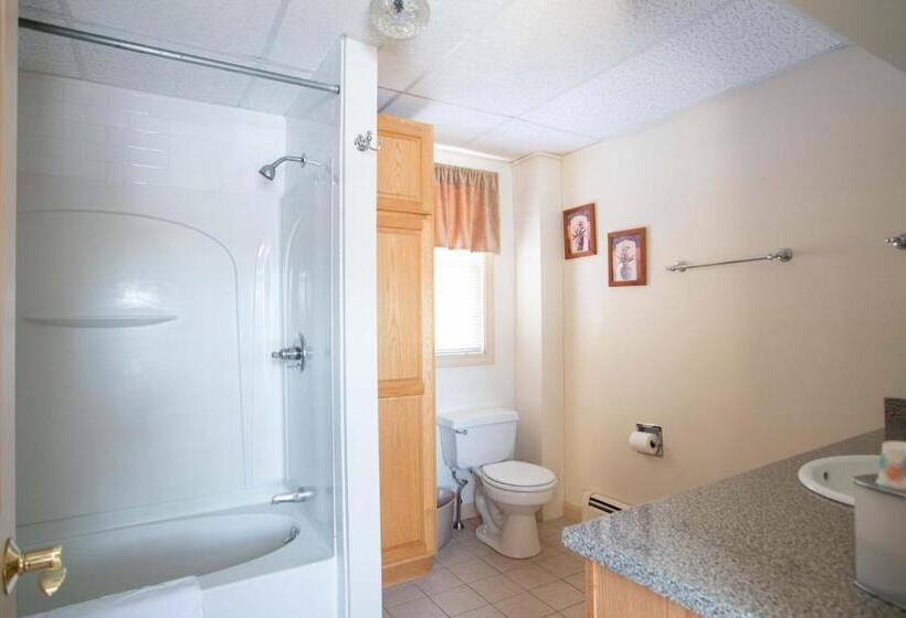 디럭스 스위트, Swift River Suites