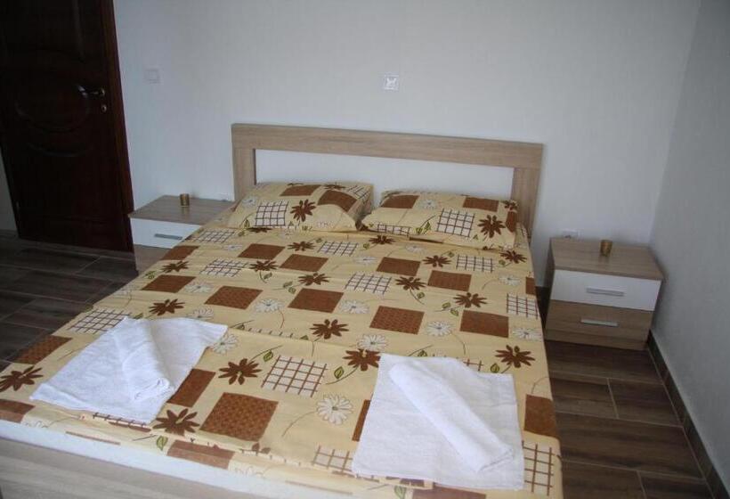 اتاق استاندارد, Vržina Farm House Skadar Lake