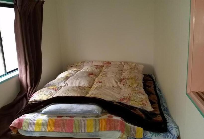 غرفة إقتصادية رباعية, Cherry House Is Direct To Narita,haneda Ap, Disney, Asakusa, Skytree Tower, Tokyo