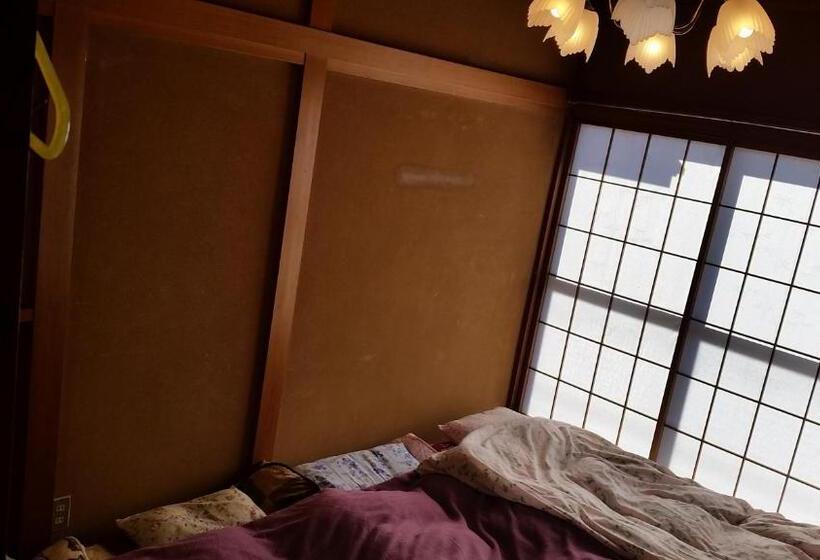 غرفة إقتصادية رباعية, Cherry House Is Direct To Narita,haneda Ap, Disney, Asakusa, Skytree Tower, Tokyo