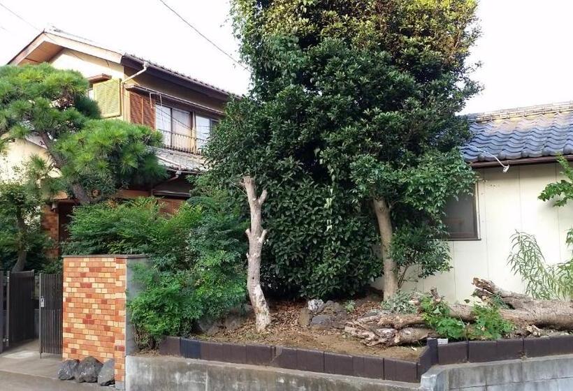 חדר אקונומי, Cherry House Is Direct To Narita,haneda Ap, Disney, Asakusa, Skytree Tower, Tokyo