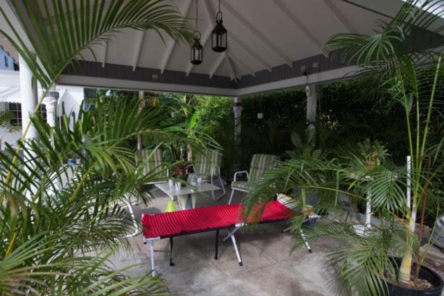 اتاق لوکس سه تخته, Lorenton Hideaway