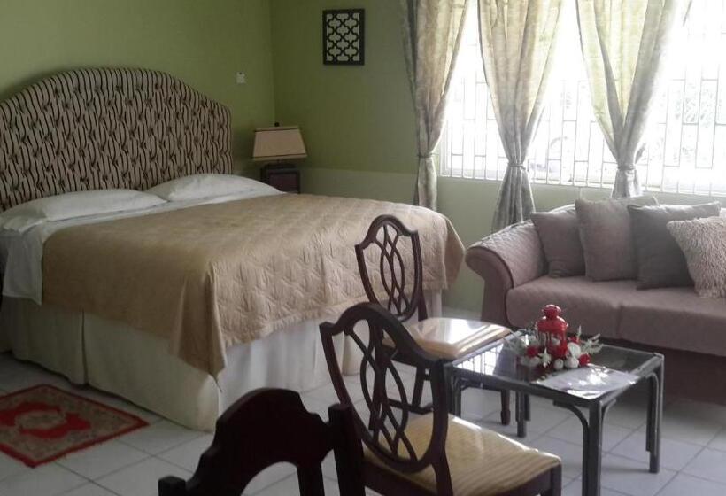 اتاق لوکس با بالکن, Lorenton Hideaway