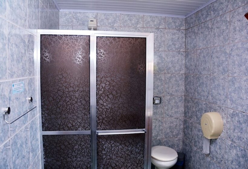 Quarto Estandar, Pousada Oasis Teresopolis