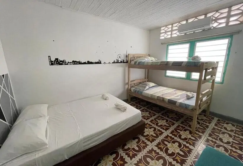 スタンダード４人部屋, Costa De Vikingos