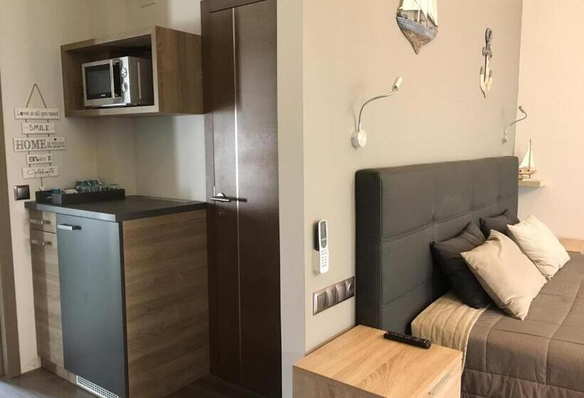 חדר משפחתי דלוקס, Calypso Lakeside Rooms & Lux Apartments