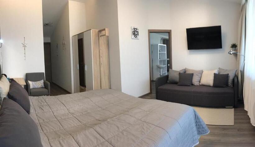 חדר סטנדרט נוף לאגם, Calypso Lakeside Rooms & Lux Apartments