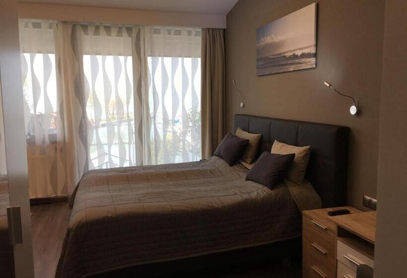 חדר סטנדרט נוף לאגם, Calypso Lakeside Rooms & Lux Apartments