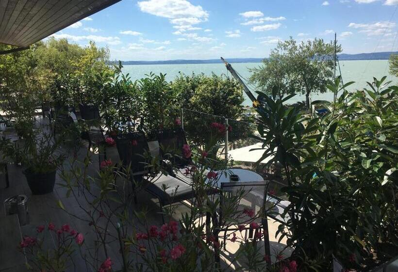 חדר סטנדרט נוף לאגם, Calypso Lakeside Rooms & Lux Apartments