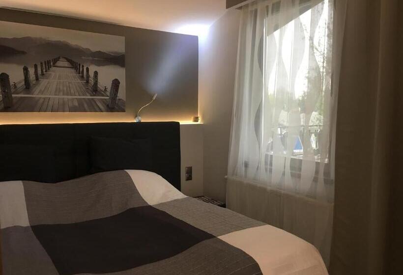 סוויטה עם ג'קוזי, Calypso Lakeside Rooms & Lux Apartments