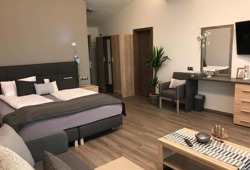 חדר משפחתי דלוקס, Calypso Lakeside Rooms & Lux Apartments