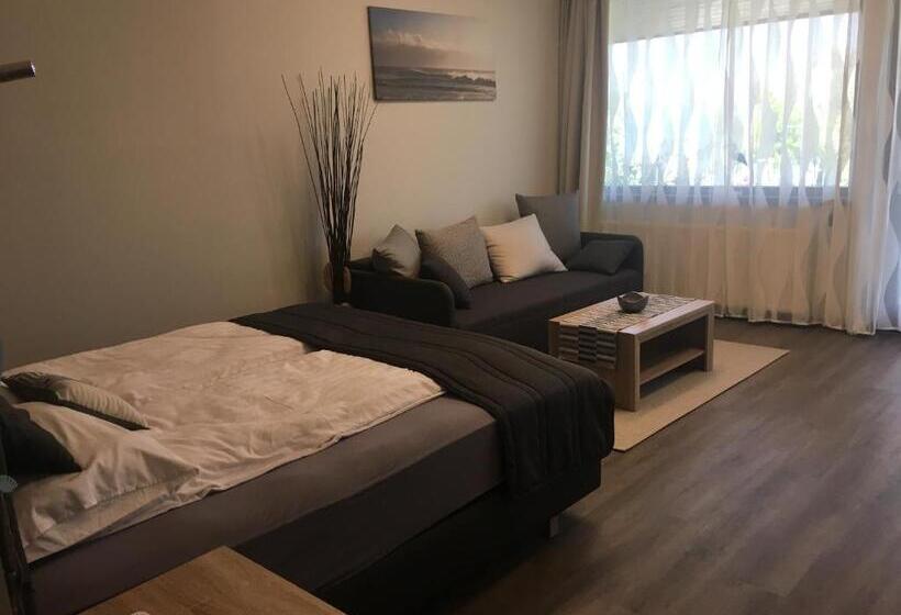 חדר משפחתי דלוקס, Calypso Lakeside Rooms & Lux Apartments