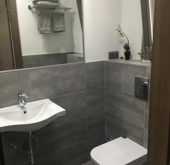 חדר סטנדרט נוף לאגם, Calypso Lakeside Rooms & Lux Apartments