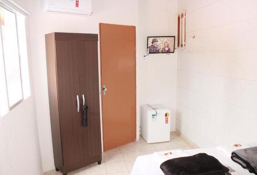 Lakosztály, Pousada Farol Da Praia