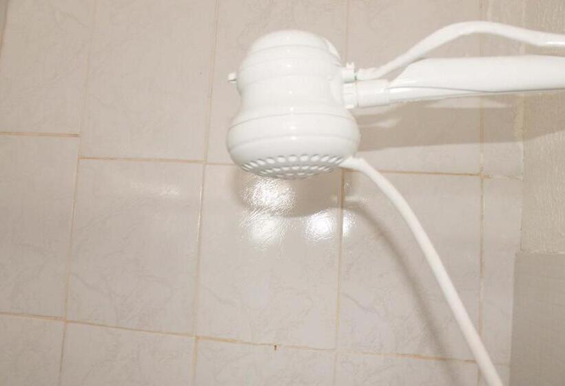 Lakosztály, Pousada Farol Da Praia