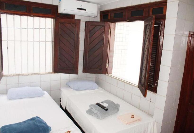 Economy Szoba, Pousada Farol Da Praia