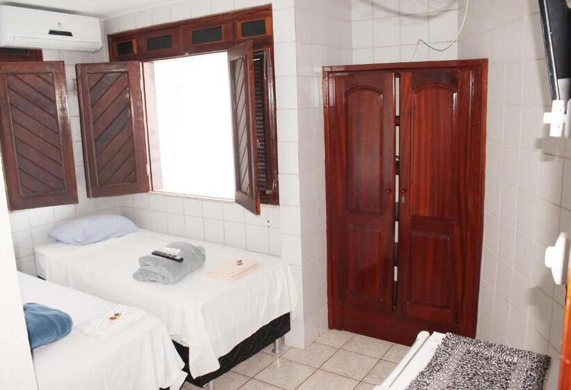 Economy Szoba, Pousada Farol Da Praia