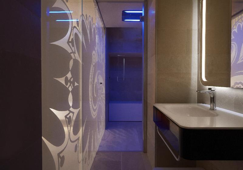 Номер Deluxe Кровать Кинг, Motel 6 san Bernardino, Ca  Downtown