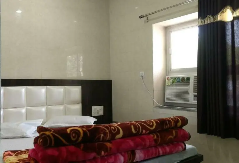 Chambre Deluxe, Ashiyana Inn