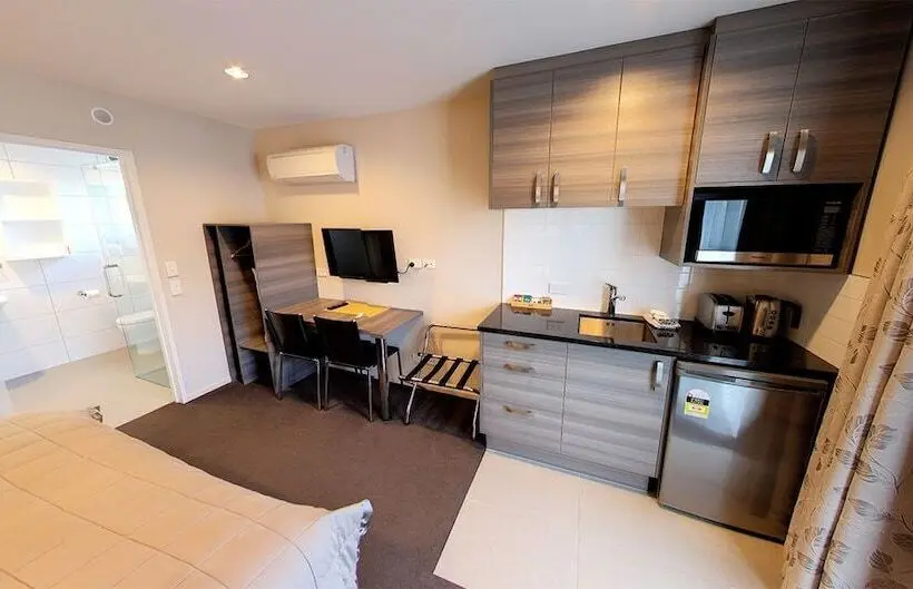 استودیوی لوکس, Apartments 118