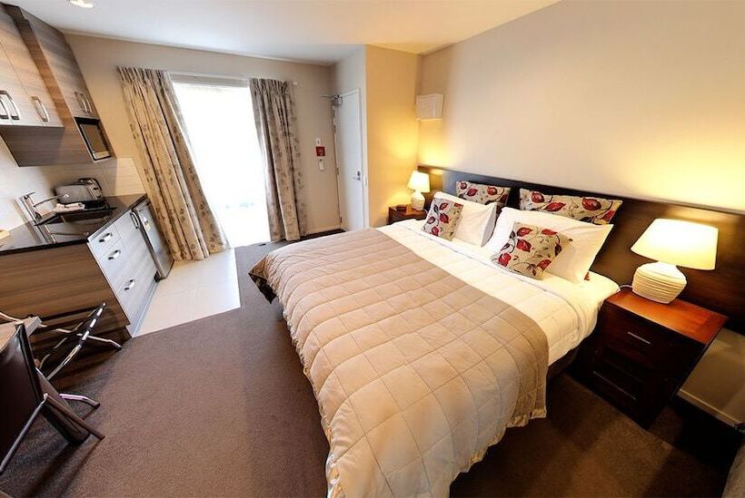 סטודיו דלוקס, Apartments 118