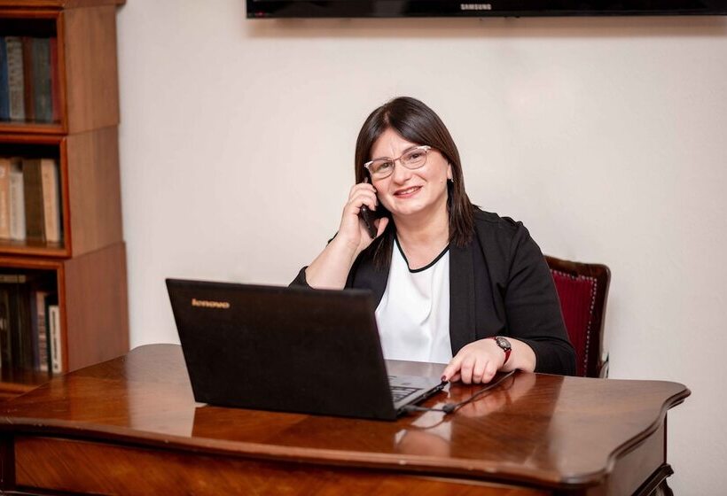 اتاق استاندارد چهار تخته, Anna's Guest House