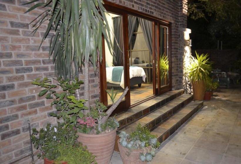 Chalet met 1 Slaapkamer, Birrea Guest House