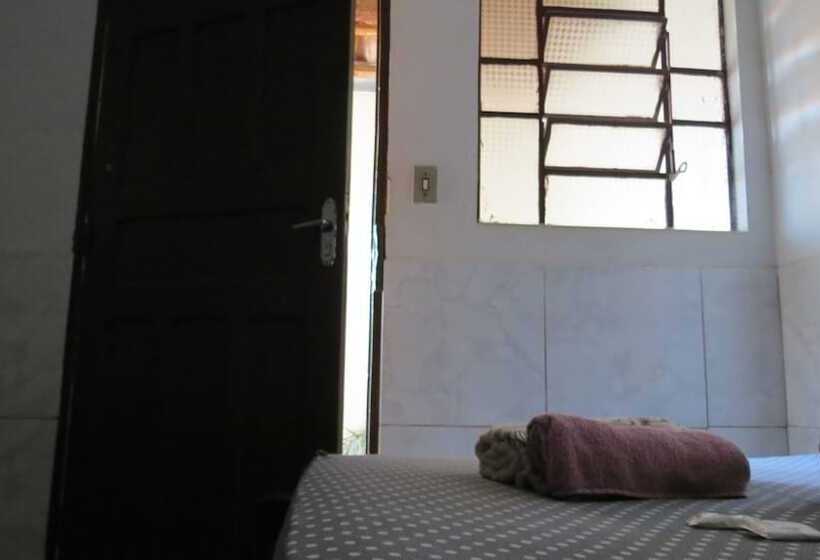 이코노미 룸, Central Ii