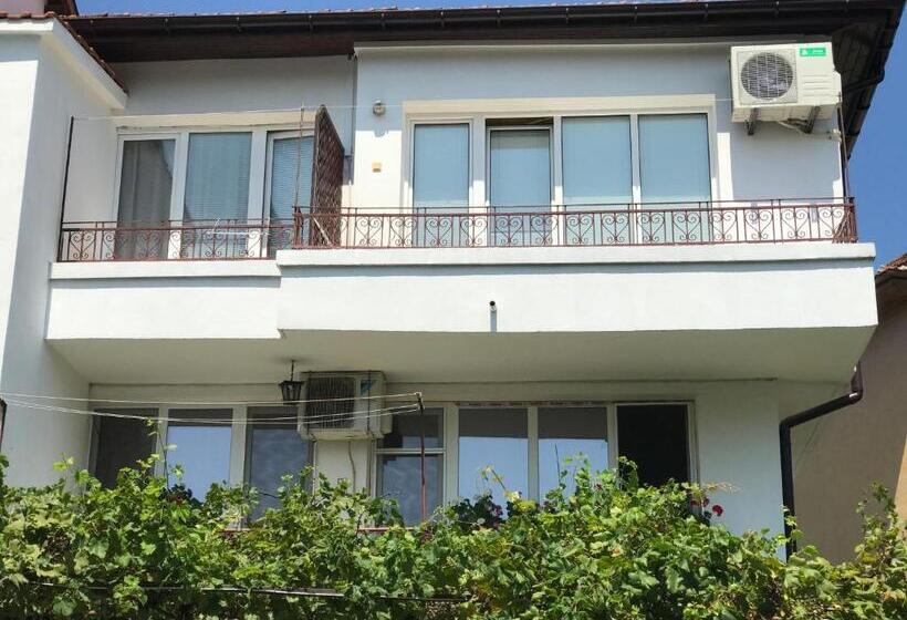 اتاق استاندارد, Kavakka