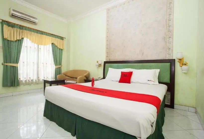 エコノミールーム, Reddoorz Near Juanda International Airport