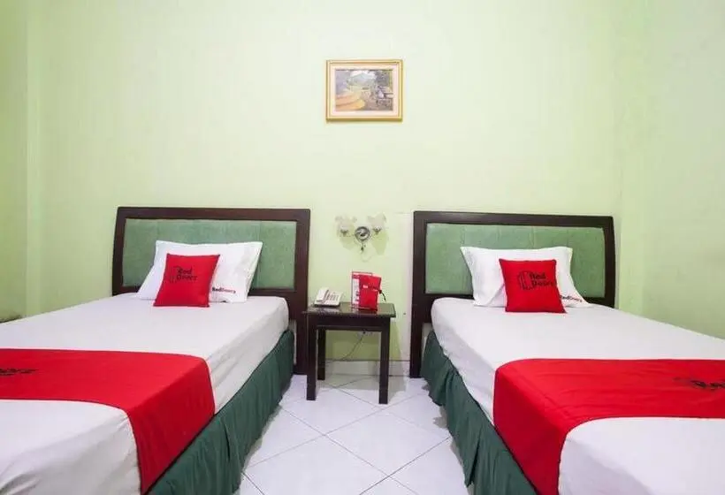 スタンダードルーム, Reddoorz Near Juanda International Airport