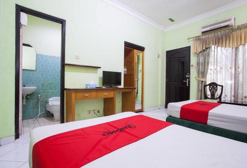 标准间, Reddoorz Near Juanda International Airport