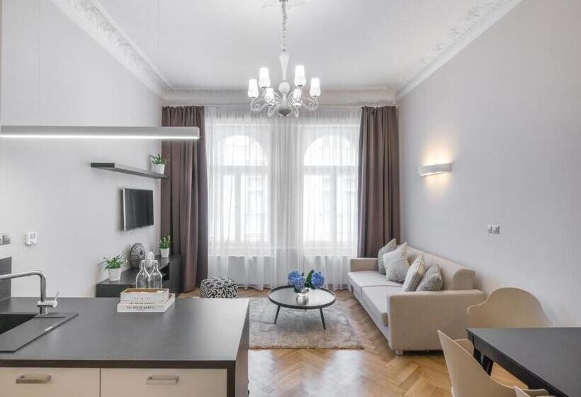 Apartamento 2 Dormitórios, Mordecai Twelve Apartments By Prague Residences