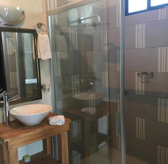 חדר לארבעה סטנדרטי עם נוף לגינה, Coatlicue