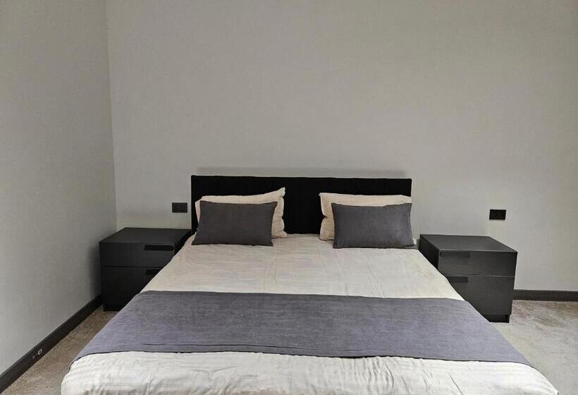 套房, Guest House Rohat Lux