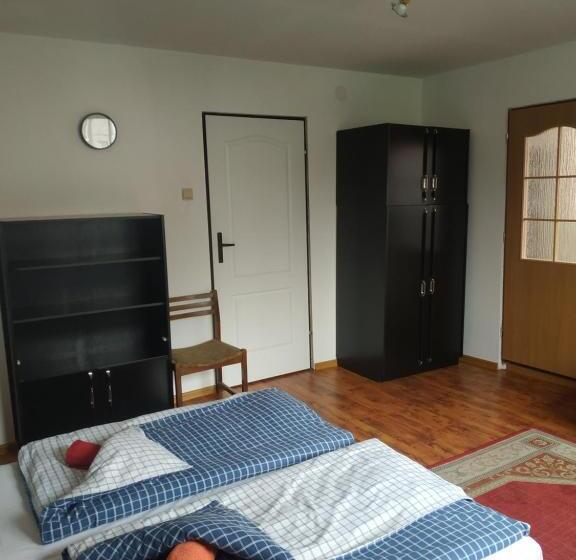 חדר סטנדרט לשלושה עם חדר אמבטיה משוף, Lucky Cat