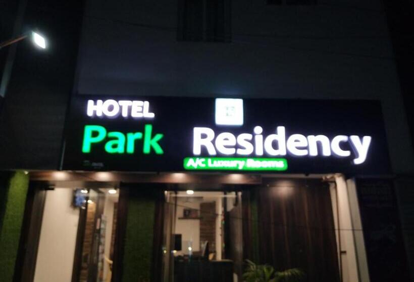اتاق لوکس, Park Residency