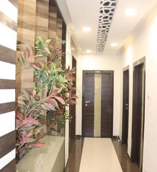 اتاق لوکس, Park Residency