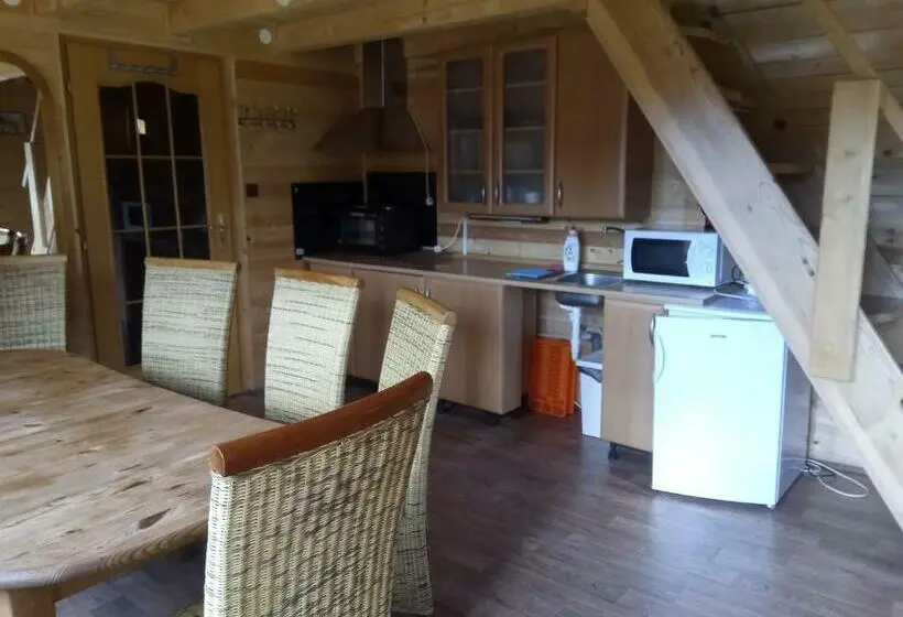 Suite com Terraço, Chata Restart