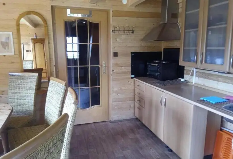 Suite com Terraço, Chata Restart