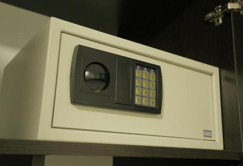 2ベッドルームアパートメント, Links Apart