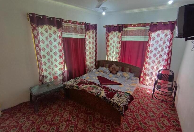 デラックスルーム, Irshad Home Stay