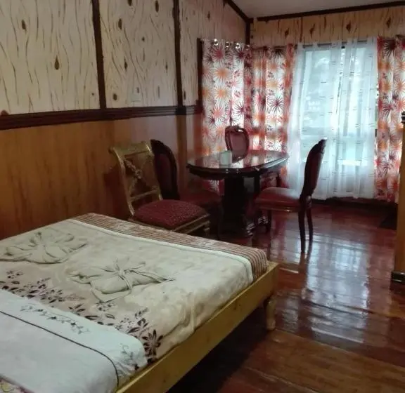 Perhehuone, Koreen Guest House